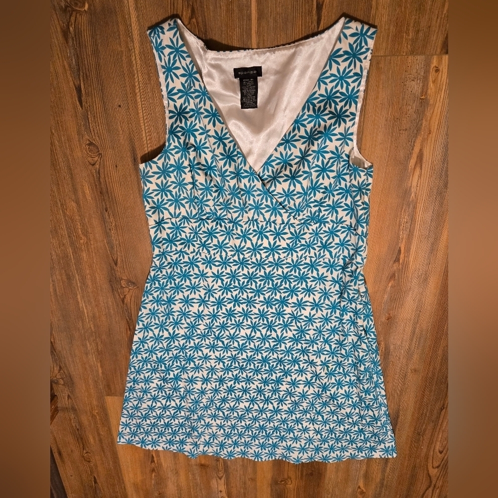 Spense Blue and White Sleeveless V-Neck Sheath Dress - Picture 2 of 7